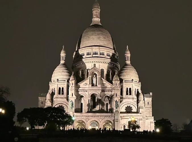 A Studio In Heart Of Montmart Sacre Coeur