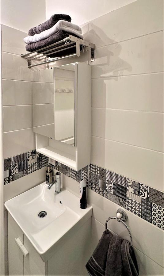 Apartment A In Heart Of Montmart Sacre Coeur Paris